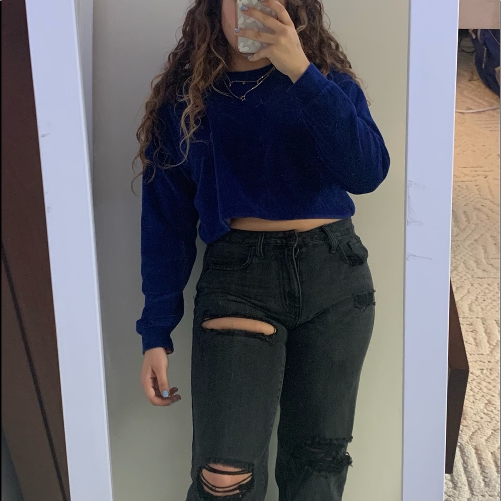 blue cropped velvety sweater